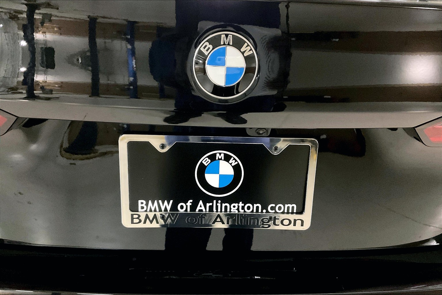 Pre-Owned 2025 BMW 5 Series 530i Sedan in Arlington #SCU14390